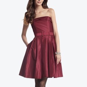 White House black market dress. Amazing condition!